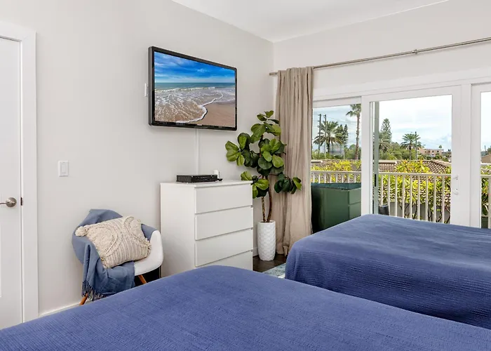 Redington Retreat - Immaculate With Water Views, Pool, Hot Tub * Clearwater Beach