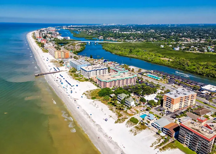 Redington Retreat - Immaculate With Water Views, Pool, Hot Tub * Clearwater Beach