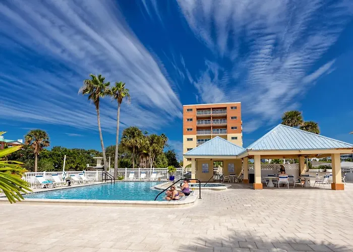 Redington Retreat - Immaculate With Water Views, Pool, Hot Tub Apartment *