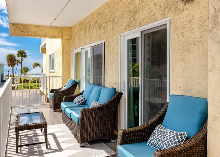 Redington Retreat - Immaculate With Water Views, Pool, Hot Tub *
