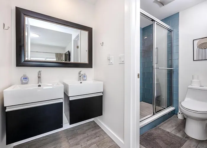 Redington Retreat - Immaculate With Water Views, Pool, Hot Tub Apartment