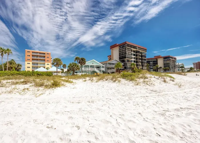Redington Retreat - Immaculate With Water Views, Pool, Hot Tub Apartment